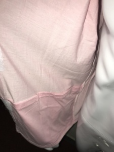 Haut de récupération post-mastectomie en jersey uni, ouvert, avec poches et attaches pour drains, sans manches, tricoté en polyester/coton - Product Image 4