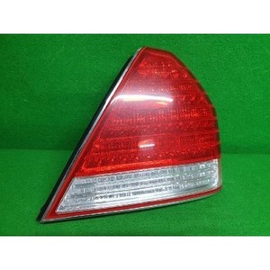 Luz Trasera Derecha Usada para Equus - Product Image 1