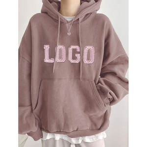 Sudadera de mujer al por mayor OEM, superventas, de invierno, informal, con lavado ácido, logo bordado, patrón de parche, bolsillo canguro y hombros caídos - Product Image 3