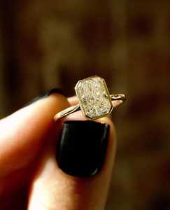 Bague solitaire authentique en diamant taille radiant de 3,02 carats, cultivé en laboratoire, en or massif 14 carats, cadeau romantique pour la mariée, charmes de mariage - Product Image 4