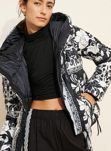 Chaqueta Acolchada Premium Estampada para Mujer, Ropa Casual de Invierno para Exteriores, Resistente al Viento, con Cierre de Cremallera y Bolsillos Laterales - Product Image 1