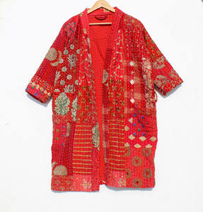 Robe de bain en patchwork faite à la main, vêtement de nuit, robe longue en coton, veste Kantha avec ceinture, longueur longue, automne-hiver - Product Image 5