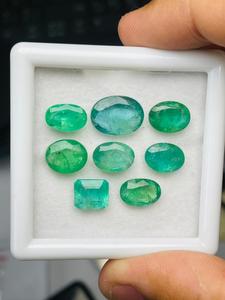 Lote de Gemas de Esmeralda Natural con Corte Mixto, Grado AAA, Certificado IGI, Super Lustre, Bonito Color Verde, 21.19 Quilates, Precio Económico, para Joyería - Product Image 3