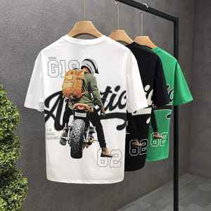 เสื้อยืดผู้ชายลายกราฟิก พิมพ์ลายสีสันสดใส เนื้อผ้านุ่ม ใส่สบาย เหมาะสำหรับชุดลำลองและแฟชั่นสตรีททันสมัย - Product Image 6