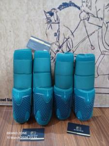 BRAND ZONE - Juego de Protectores de Tendones de Neopreno para Caballos, Producto para el Cuidado Equino, Juego de Cuatro, Dos Delanteros y Dos Traseros - Product Image 5