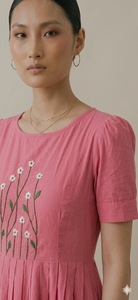 Vestido Midi Rosa con Corte en A, Bordado Floral, Manga Corta, Corte Regular, Estilo Casual para Uso Diario, Estilo Primavera para Mujer - Product Image 1