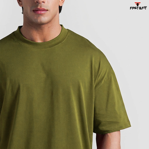 เสื้อยืดแขนสั้นผ้าฝ้ายถักคุณภาพสูง 100% สำหรับผู้ชาย พิมพ์ลายดิจิตอลโลโก้ตามสั่ง ทรงหลวม น้ำหนัก 180 กรัม - Product Image 3