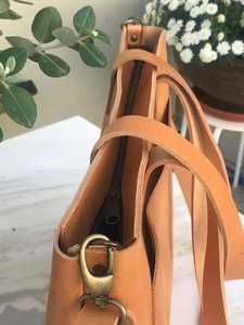 Sac fourre-tout unisexe en cuir véritable fait main avec fermeture éclair, style vintage, grande capacité pour les voyages et l'usage quotidien - LTB-0287 - Product Image 5