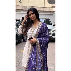 Conjunto de Fiesta para Mujer de Diseñador, Dupatta Estampada Elegante con Top y Pantalón - Product Image 2