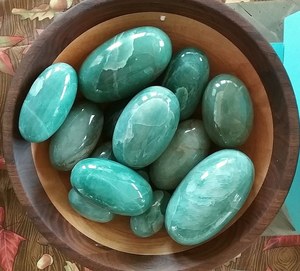 Œuf de Shiva en Aventurine Verte Naturelle Polie en Gros, Pierre Feng Shui, Décoration d'Intérieur, Objet d'Art de Collection - Product Image 2