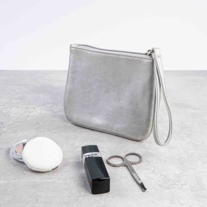Sac cosmétique professionnel Silver Zip: cuir de haute qualité, usine certifiée ISO BSCI, adapté à une utilisation en extérieur - Product Image 6