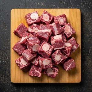 Carne de cabra congelada con cortes bien preparados, adecuada para platos tradicionales, currys a la parrilla, guisos y comidas cotidianas. - Product Image 6
