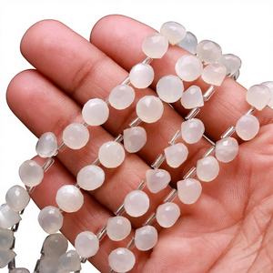 Perles de pierre de lune blanche naturelle facettées en forme d'oignon 7-9MM, perles de pierre de lune facettées en forme de goutte d'eau pour la fabrication de bijoux - Product Image 1