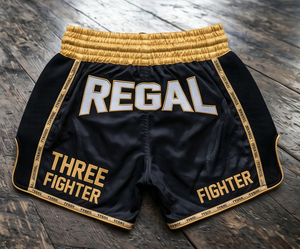 Pantalones Cortos de MMA Regal Three para Hombre, Color Negro y Dorado, Sublimados, Ropa de Artes Marciales, Pantalones Cortos de Boxeador Unisex, Transpirables - Product Image 6