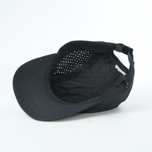 Nueva Gorra de Malla de Nylon de 5 Paneles con Agujeros Cortados a Láser, Logotipo Bordado, para Deportes y Running, Servicio OEM de Logotipo Personalizado - Product Image 3