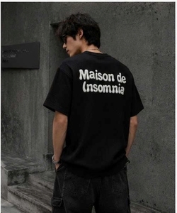 เสื้อยืดสตรีทแวร์ผู้ชาย คอกลม แขนสั้น พิมพ์ลายกราฟิก พร้อมโลโก้แบบกำหนดเองบนผ้าฝ้าย - Product Image 2