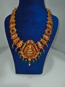 Parure de bijoux de temple Lakshmi Paon en or antique, avec pierre Kemp, collier Haram mat traditionnel indien du sud pour mariée - Product Image 2