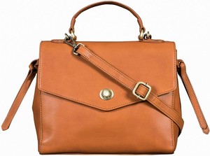 Bolso de Piel Auténtica para Mujer con Solapa y Cierre de Botón, Correa para el Hombro, Estilo Clásico, Uso Diario, Color Marrón, Duradero, Hecho en India - Product Image 3