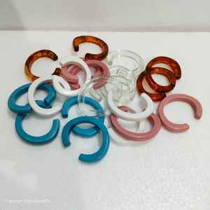 Pulsera de Resina Epoxi Moderna, Ecológica y Hecha a Mano, con Alto Brillo, a Precio de Mayoreo - Product Image 1