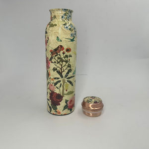 Botella de cobre ecológica con taza para cocina y mesa Botellas de agua de cobre puro disponibles a un precio asequible - Product Image 6