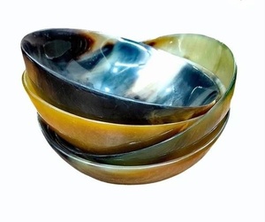 Bol en corne de buffle fait main de luxe, noir à l'extérieur, doré à l'intérieur, bol de service décoratif, vaisselle écologique haut de gamme - Product Image 3