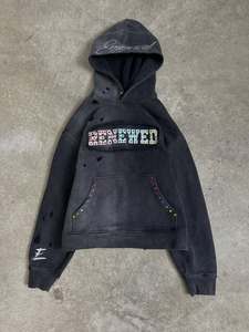 Sweat à capuche surdimensionné en molleton de coton pour homme, style streetwear, avec imprimé pailleté, détails cloutés et strass, effet vieilli - Product Image 2