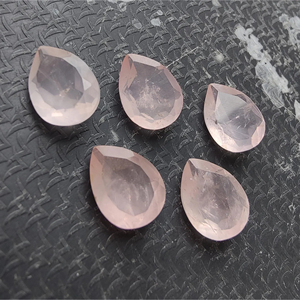 Piedra Preciosa de Cuarzo Rosa de Calidad AAA+, Corte Facetado en Forma de Pera, Calibrada, para Joyería - Product Image 4