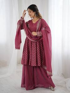 Costume Anarkali traditionnel indien pakistanais pour femmes, en coton, couleur marron, brodé, avec bordure dorée, coupe ample, longueur midi - Product Image 5