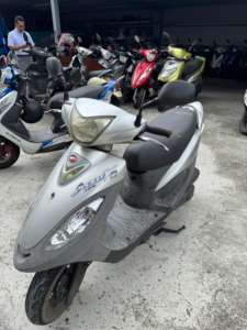 Scooter de Gasolina KYMCO V2 125cc Usado al por Mayor, Calidad de Exportación FOB Taiwán para Reventa - Product Image 2