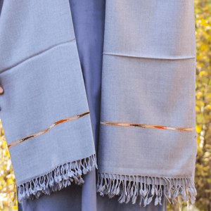 Châle élégant et confortable pour hommes, tissu doux et chaud, enveloppe élégante pour l'hiver, vêtements classiques traditionnels pour hommes - Product Image 2