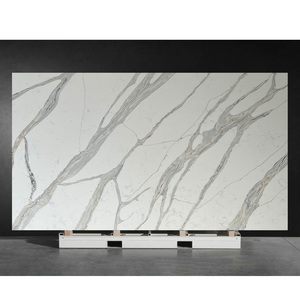 NV915 calacatta สีทองและสีขาวเคาน์เตอร์ห้องครัวแผ่นควอตซ์ขนาดใหญ่แผ่นหินควอตซ์สำหรับบ้านโต๊ะเคาน์เตอร์ - Product Image 1