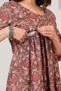 Robe midi évasée en coton à imprimé floral, manches longues, taille naturelle, détail froncé, col rond, décontractée, pour la maternité au quotidien - Product Image 4