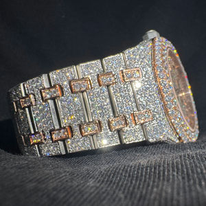 Reloj Mecánico Personalizado para Hombre y Mujer, 36mm, con Diamantes Moissanite VVS, Hecho a Mano, Precio al por Mayor, para EE. UU. y Reino Unido, Reloj al por Mayor - Product Image 1