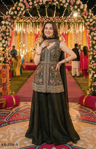 Conjunto de Kurta Sharara de Seda Súper con Bordado y Lentejuelas, Diseñado para Bodas y Eventos Culturales, con un Aspecto Elegante - Product Image 6