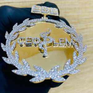 Colgante Personalizable de Letra Inicial con Corona de Diamantes Estilo Hip Hop, Chapado en Oro Amarillo de 14K, Plata de Ley 925, Engaste de Moissanita con Garras, Certificado GRA - Product Image 5