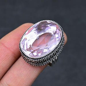 Magnifique bague en argent sterling 925 plaqué, sertie d'une kunzite rose taille ovale, faite à la main, de qualité supérieure, style vintage, très prisée - Product Image 1