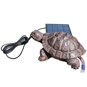 Fuente de agua solar de resina con forma de tortuga para decoración de jardín, adorno de jardín con animales. - Product Image 1