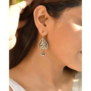 Pendientes de Plata con Diseño de Moda Meera Jaipur Shilp - Product Image 1