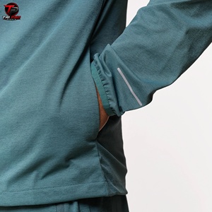 Conjunto de Pantalones Cortos Deportivos Tri Pro Sports para Hombre, Unisex, Estilo Vintage, 100% Poliéster, Estampado, Corte Holgado, Ligero, con Cierre de Cremallera - Product Image 2