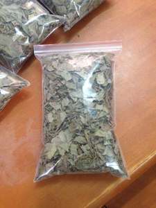 Hojas Secas de La Giang para Hot Pot Vietnamita, Hoja Seca de Creeper, 200g, Paquete Premium para el Mercado Asiático - Product Image 1