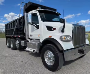 Camion benne d'occasion 100 % abordable, Peterbilt T567 2017 à trois essieux - Boîte de vitesses automatique Allison 6 rapports, benne de 17 pieds, PRÊT À EXPÉDIER - Product Image 2