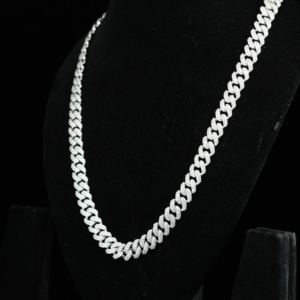 Cadena Cubana Hip Hop Iced Out con Micro Pavé de Moissanita y Diamantes, Cadena Cubana de Acero Inoxidable, Joyería de Lujo para Hombres y Mujeres - Product Image 3