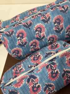 Niharo - Juego de 3 Bolsas de Maquillaje Acolchadas de Algodón con Estampado a Mano, Personalizadas al por Mayor para Mujer, Organizador de Cosméticos y Artículos de Aseo para Viaje, Color Azul - Product Image 6