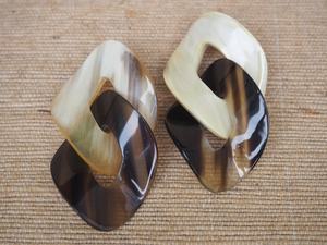 Élégantes boucles d'oreilles en corne de bœuf polie - Design animal écologique pour le quotidien et les événements festifs - Fabricant et fournisseur d'Inde - Product Image 2