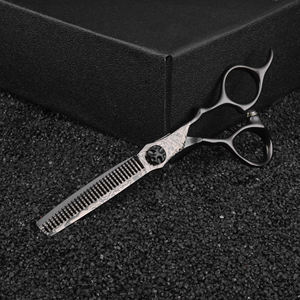 Tijeras de Peluquería Profesionales de Acero Inoxidable 440C, Hoja Afilada, para Diestros, Mango Largo, Uso en Salón - Product Image 4
