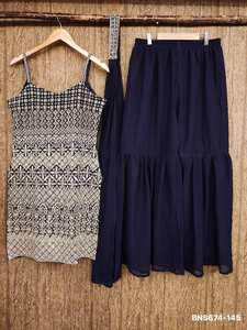 Fournisseur de costumes Sharara en soie Georgette de qualité supérieure, à la mode, avec broderies en fil et Jari, et travail de broderie à sequins, de Surat. - Product Image 5