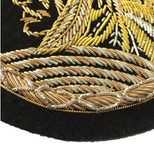 Etiquetas de Marca Privada, Nueva Colección 2026, Insignias Bordadas a Mano, Diseño 3D en Oro y Plata, Tela de Lona, Personalizadas, Venta al Por Mayor - Product Image 5