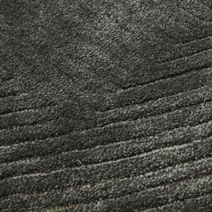 Alfombra Moderna de Diseño Geométrico, Hecha a Mano, de Lana y Seda, Antideslizante y Acolchada, Fabricada en India por Z&H Home - Product Image 2