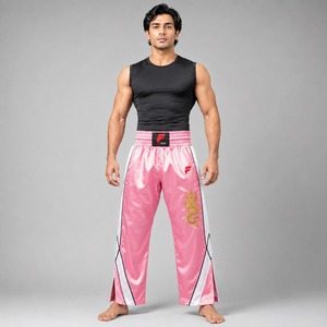 Pantalones ligeros de kick boxing diseñados para brindar velocidad, comodidad, agilidad y durabilidad duradera durante el sparring y la práctica. - Product Image 1