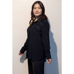 SHERYL Chemise noire à manches longues pour femme, style décontracté, légère, coupe ajustée, pour usage quotidien - Product Image 2